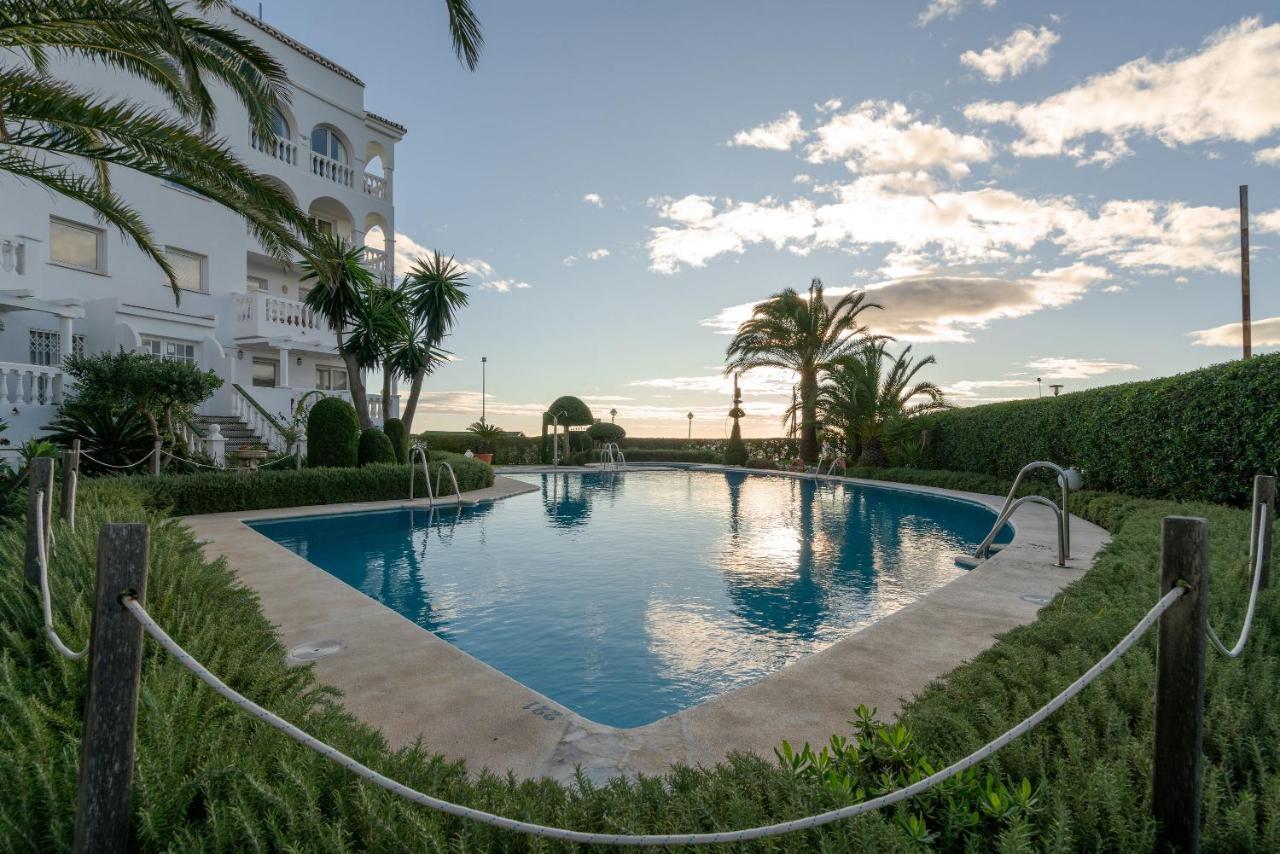 Estela Maris Nerja Buitenkant foto