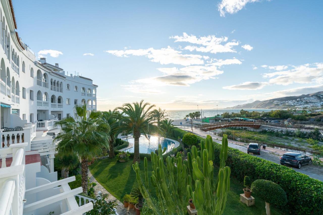 Estela Maris Nerja Buitenkant foto
